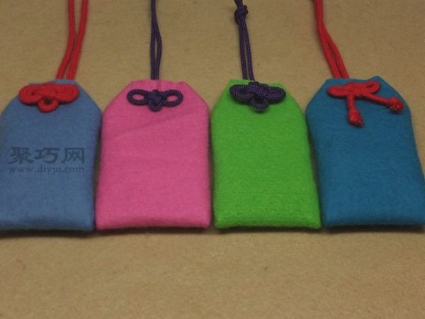 Small and exquisite amulet bag handmade tutorial teaches you how to make an amulet bag using felt