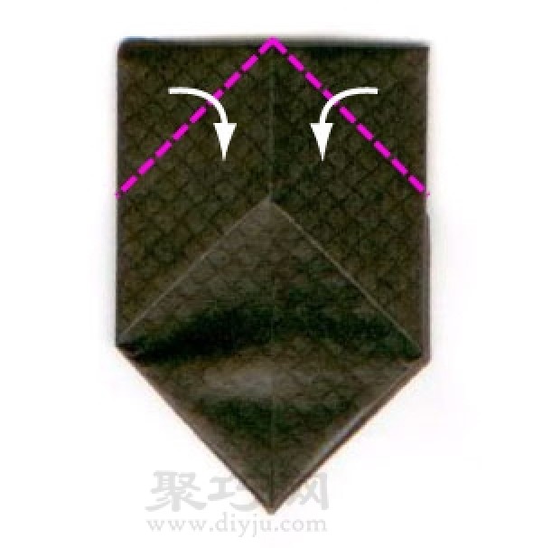 How to fold an origami bow tie? Illustration of the steps for folding a handmade origami bow tie