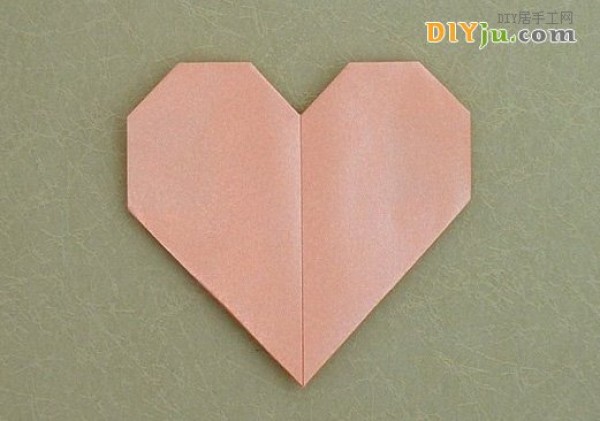 Simple heart-shaped origami method. Let’s make origami hearts together.