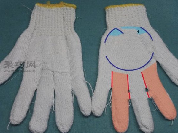 Illustration of how to make cute cartoon dolls using cloth gloves