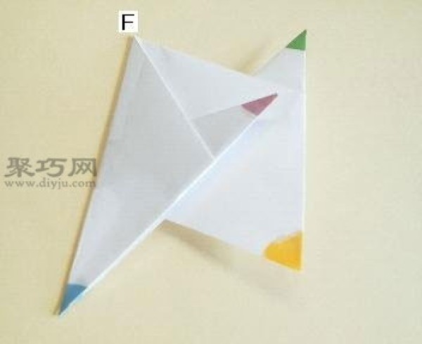 Steps to fold a five-pointed star How to fold a five-pointed star with paper