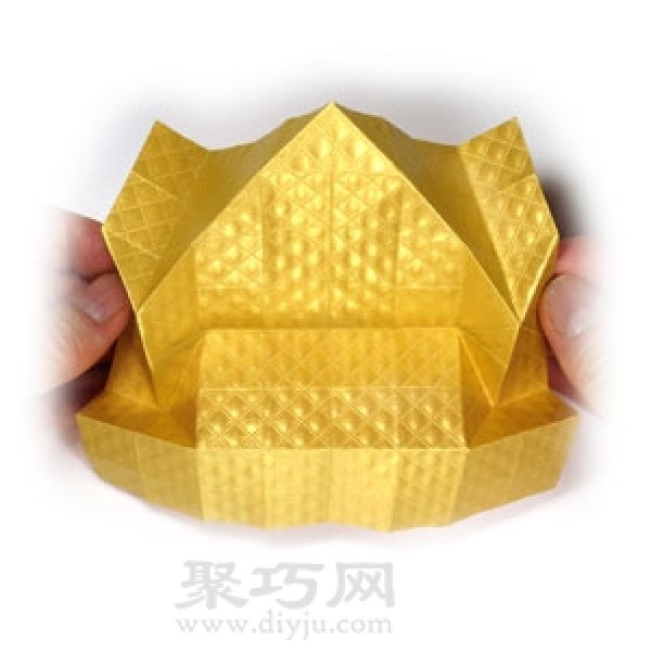 Simple folding method of origami throne