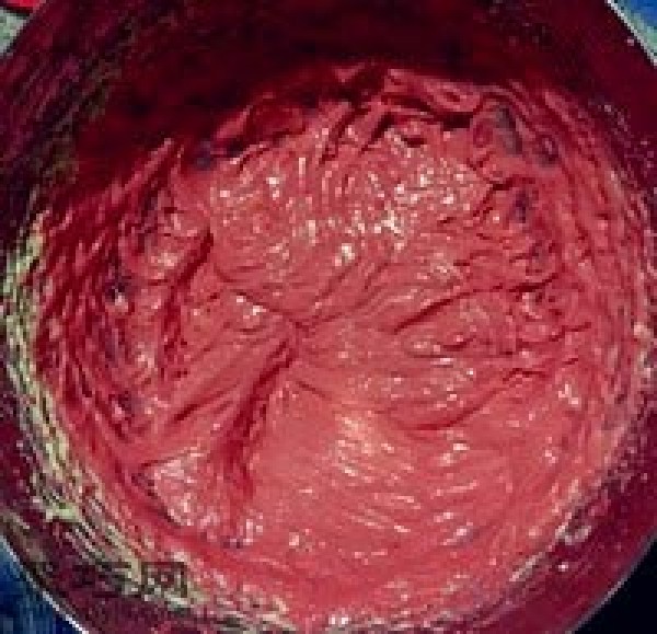 How to make delicious red velvet cupcakes. Illustration of the making process of classic red velvet cupcakes.