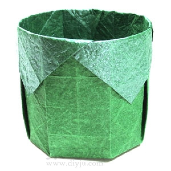 Illustrated tutorial on round paper box origami. Teach you how to fold a round storage box.