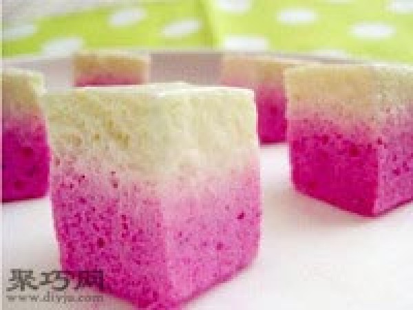 How to make two-color mousse cake How to make coconut dragon fruit birthday cake