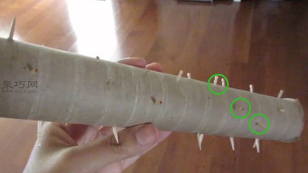 Illustrated steps of turning cardboard tubes into treasures to hand-make rain-praying sticks