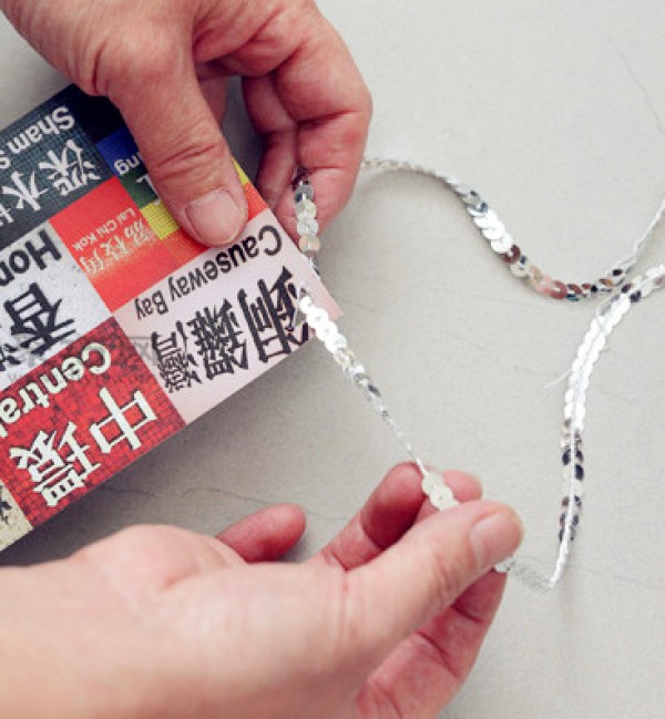 Turn old postcards into treasure with DIY personalized luggage information cards