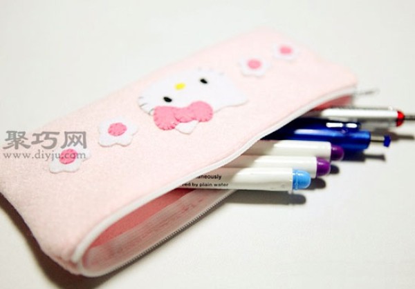 Hello Kitty cartoon pencil case DIY tutorial 6 steps to learn how to make your own fabric pencil case