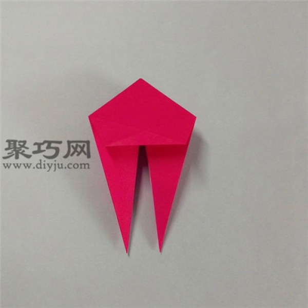 Illustration of how to fold a heart with wings. How to fold a three-dimensional origami heart with angel wings.