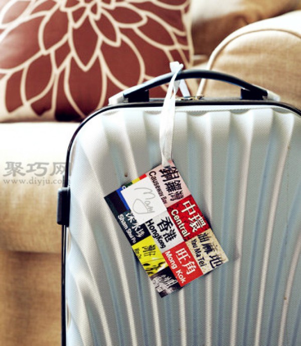 Turn old postcards into treasure with DIY personalized luggage information cards