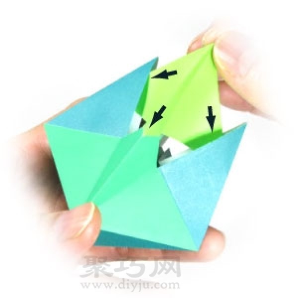 How to fold a top using square paper? Let’s learn this simple paper top origami