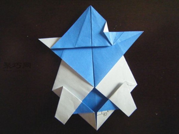 Childrens small animal origami tutorial teaches you how to fold a 3D turtle