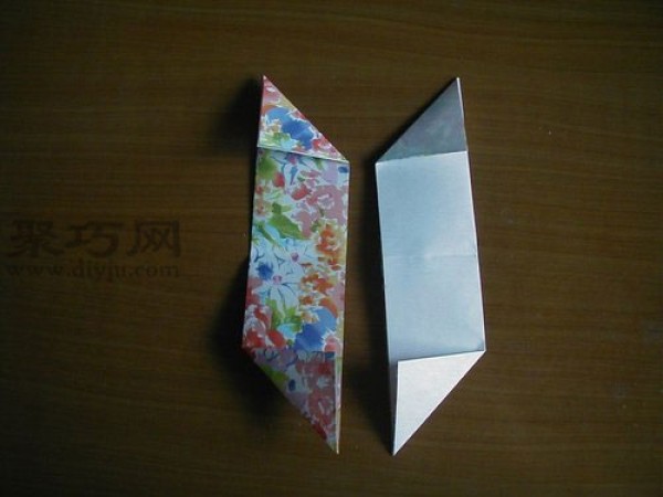 Illustration of how to fold handmade origami darts. Let’s see how to fold ninja darts.