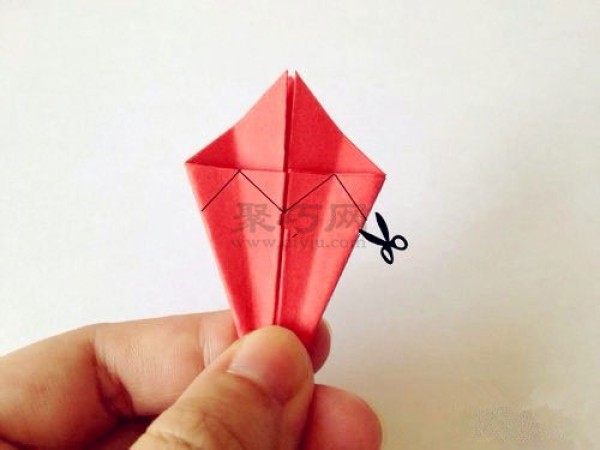 Illustrated tutorial on how to fold carnations. Teach you how to make origami carnations by hand.