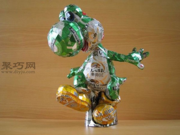 Collection of Can Waste Utilization Portfolio: Handmade Cartoon Characters from Cans