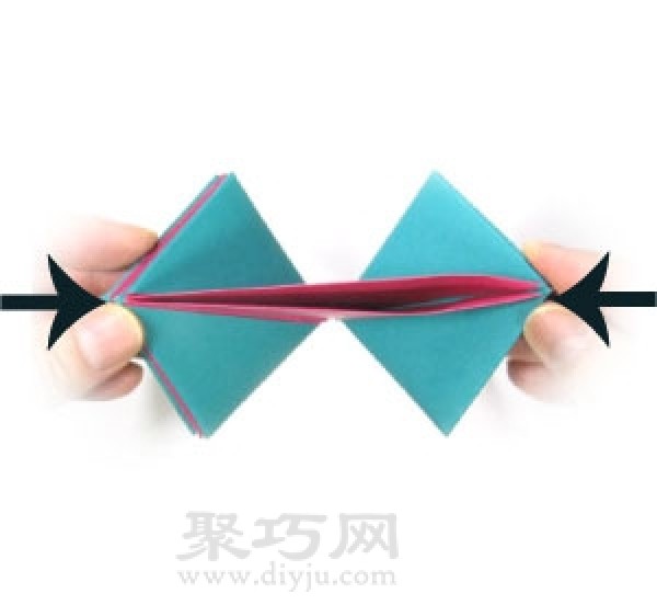 Illustration of handmade origami three-dimensional star folding method