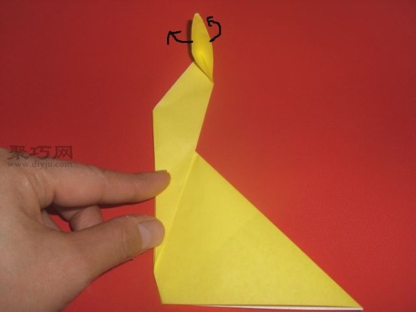 Animal origami for children: simple illustration of how to fold a giraffe