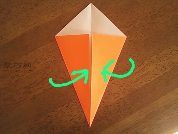 How to make a carrot with leaves using origami