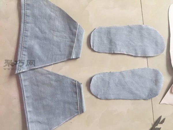 How to make a pair of cotton slippers by using waste materials from old jeans