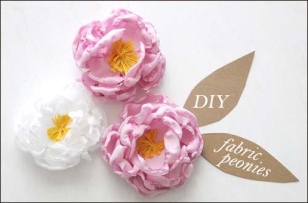 Illustrations for making simple fabric flowers. Let’s DIY simulated fabric rose flowers together.