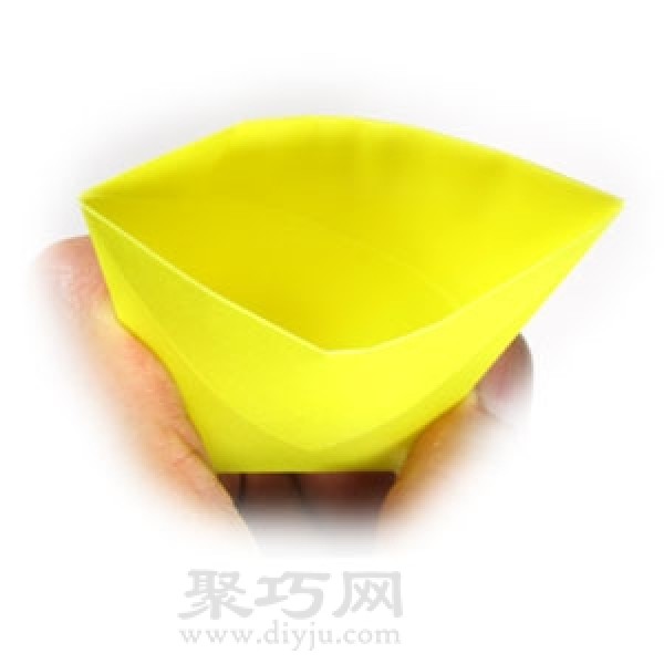 Very simple three-dimensional origami cup folding steps