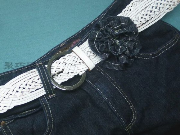 Jeans handmade modification tutorial teaches you how to make exquisite denim floral decorations