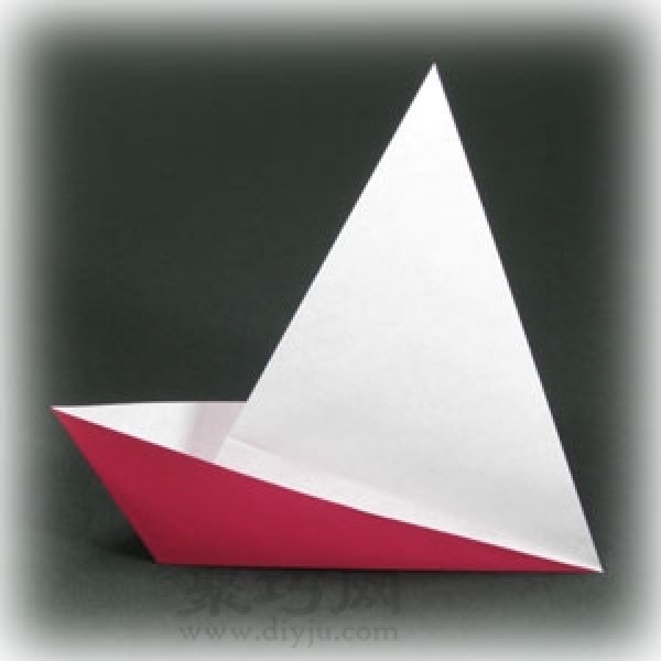 Simple sailboat origami tutorial suitable for kindergarten children to learn