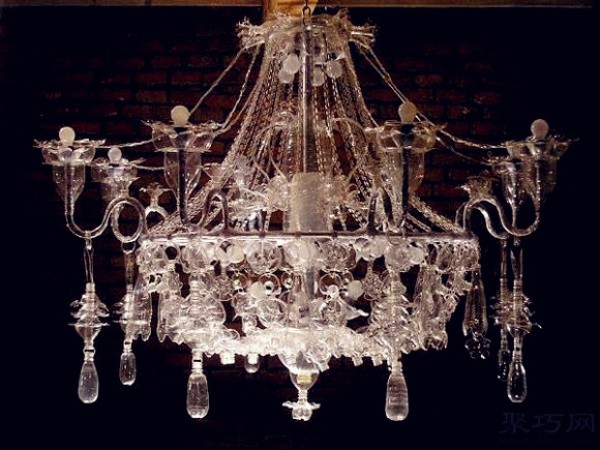 Appreciate the handmade products of DIY European style chandelier shade using beverage plastic bottles