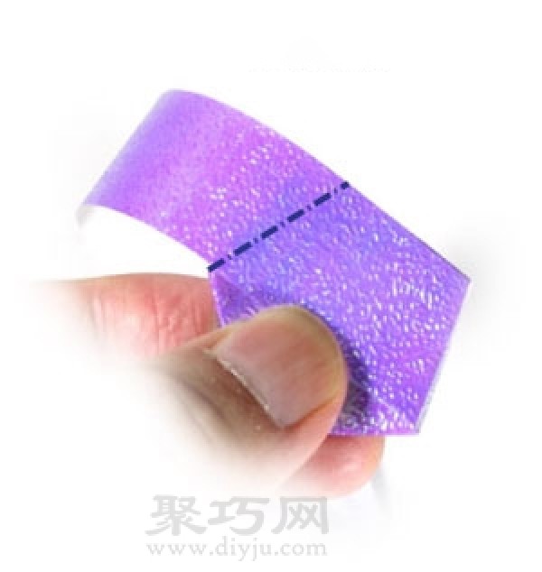 How to make origami lucky stars using colorful paper