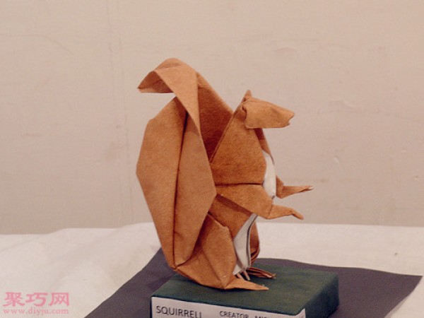 Appreciation of 3D animal origami: lion, pig, fox, dragon