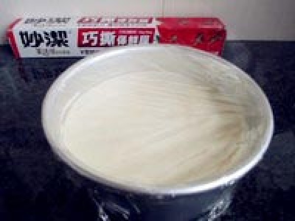 How to make 6-inch steamed chiffon cake. Use a steamer to make delicious steamed chiffon cake.