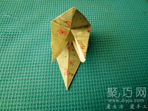 How to fold a paper crane How to fold a paper crane