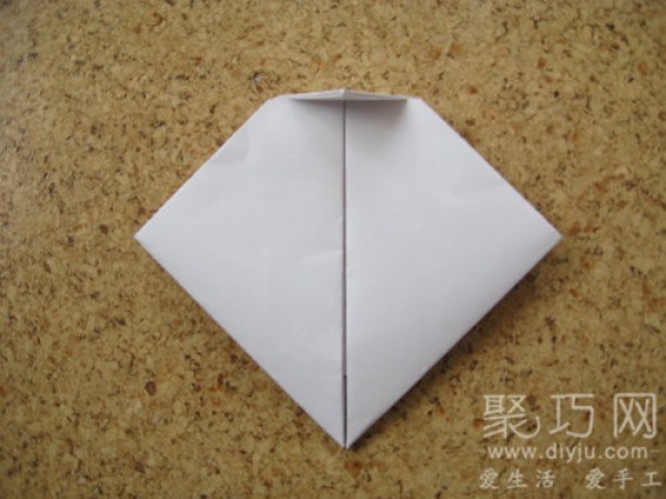 How to fold a heart-shaped love letter. Illustration of how to fold a heart-shaped love letter.