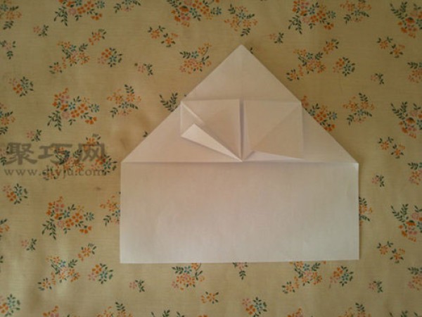 How to fold heart-shaped envelopes How to fold heart-shaped envelopes with paper