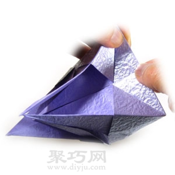 Illustration of the steps of handmade origami star box