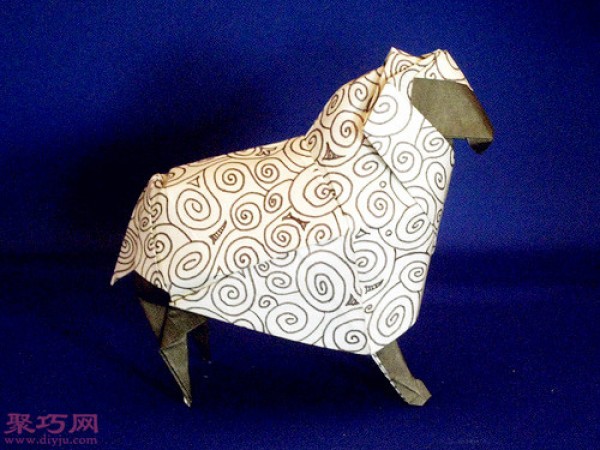 Appreciation of 3D animal origami: lion, pig, fox, dragon