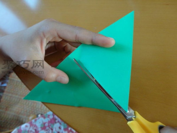 Origami long-tailed bird tutorial: a bird you can put on your hand