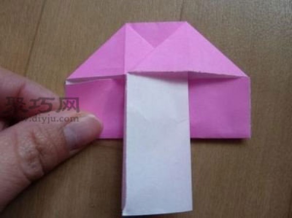 Illustration of the folding method of mushrooms. Teach you how to make origami mushrooms.