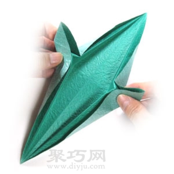 Simple origami dragon folding method