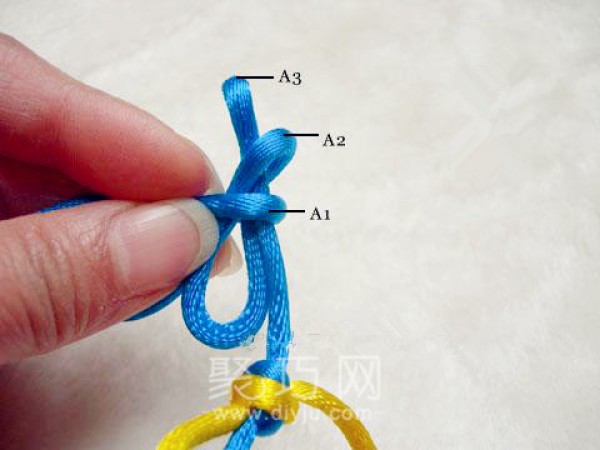 How to braid Tuanjin Knot. Illustration of the double-line braiding method of solid six-ear Tuanjin Knot in Chinese knot.