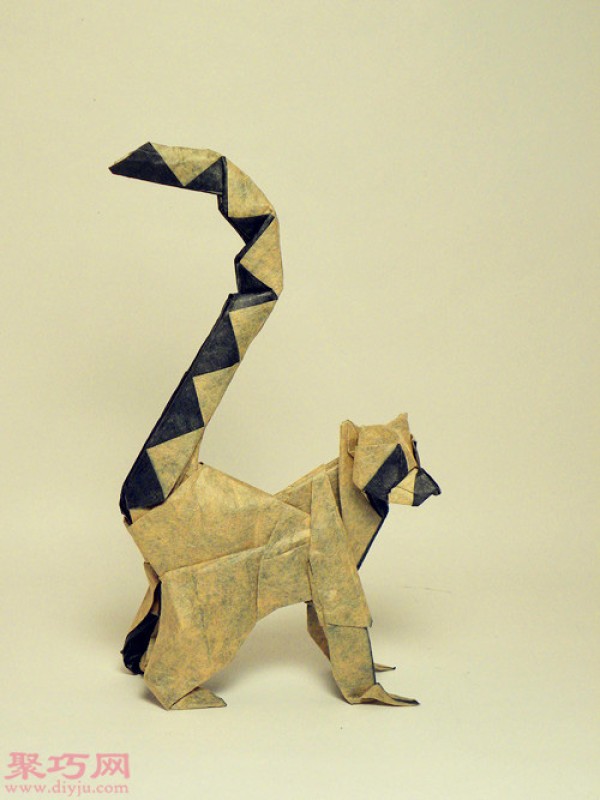 Appreciation of 3D animal origami: lion, pig, fox, dragon