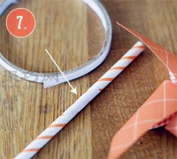 How to make paper windmills. Illustration of childrens handmade windmills.