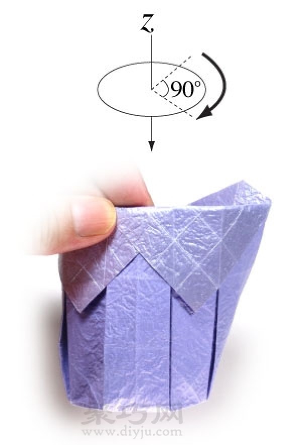 The process of making handmade origami cups. Teach you how to fold three-dimensional paper cups.