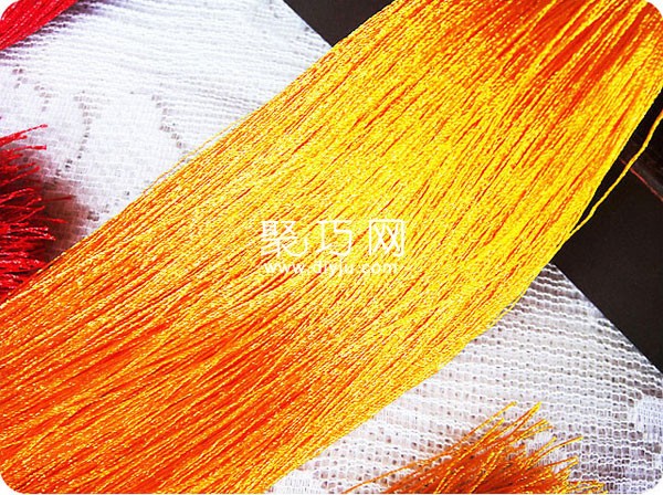 What kind of thread is used to make tassels with Chinese knot? Which kind of tassel thread is good?