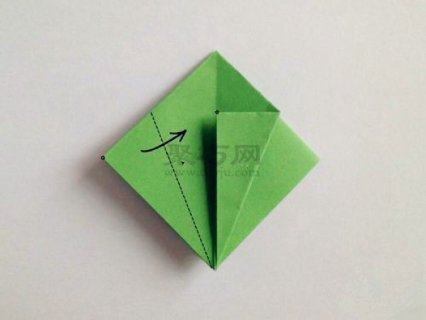 Illustration of folding calyx. Teach you how to make origami calyx by hand.