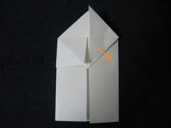 How to fold a peach heart out of rectangular paper. Illustrated tutorial on origami three-dimensional peach.