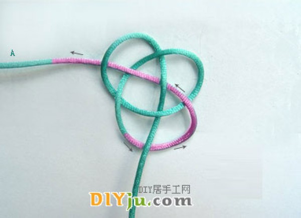 Illustrated tutorial on how to weave the Chinese Double Money Knot