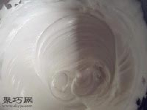 How to make 6-inch steamed chiffon cake. Use a steamer to make delicious steamed chiffon cake.