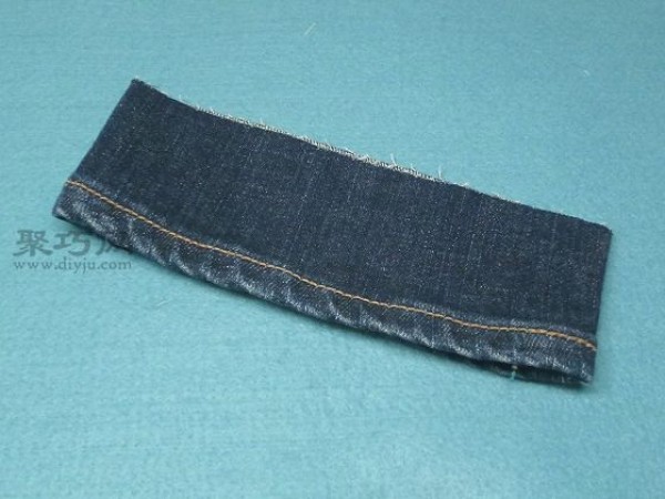 Teach you how to make beautiful bows from discarded jeans