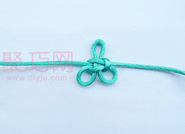 Basic Chinese Knot Knitting: Illustrated Tutorial on the Heart-Shaped Climbing Knot